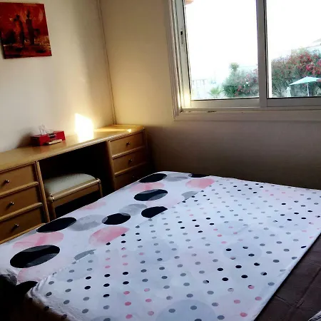 First Line Spacious House / 20m To The Beach! Semesterbostad *